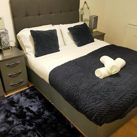 伦敦Impeccable 2-Bed House公寓 外观 照片