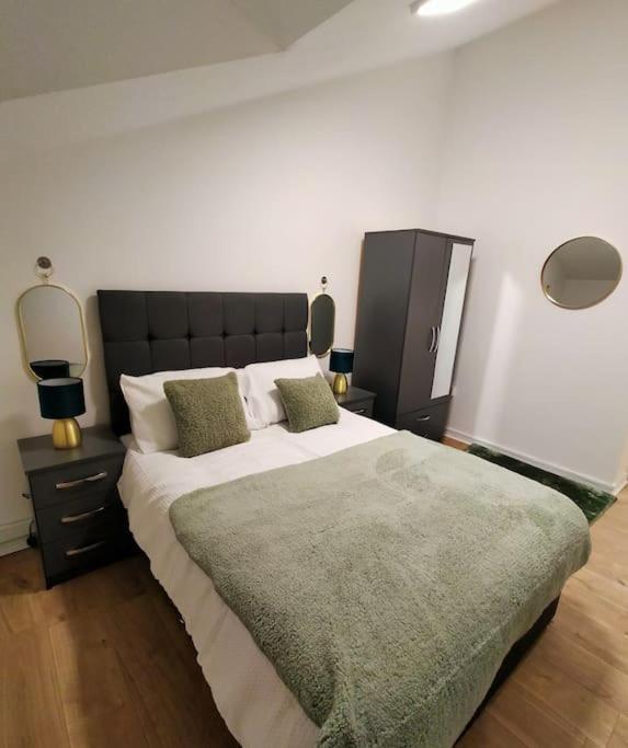 伦敦Impeccable 2-Bed House公寓 外观 照片