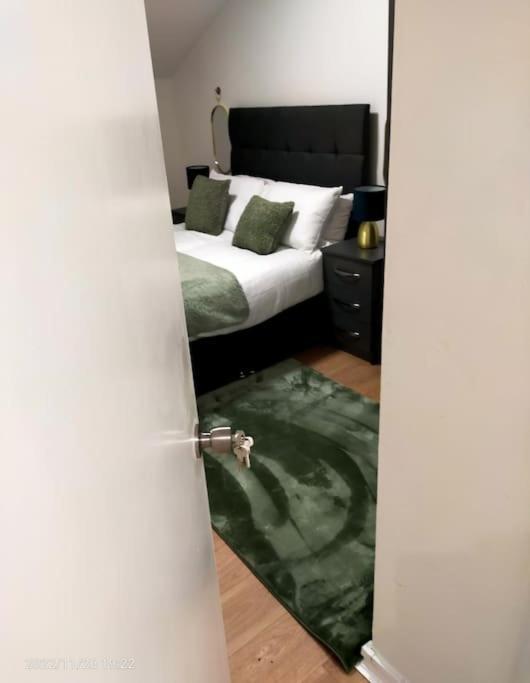 伦敦Impeccable 2-Bed House公寓 外观 照片