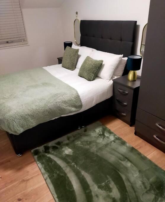 伦敦Impeccable 2-Bed House公寓 外观 照片